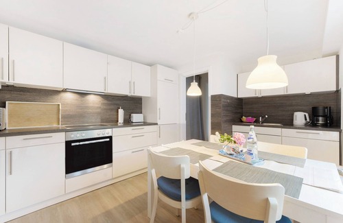 Ulstrupfeld Apartment | Apartment 'Ferienwohnung Angeln' with Private Terrace, Private Garden and Wi-Fi