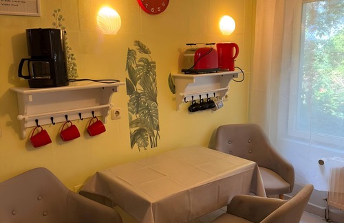 Steffin Apartment | Apartment 'Ferienwohnung Rothentor2' with Private Terrace and Wi-Fi