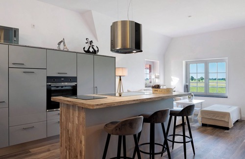 Winnemark Apartment | Apartment 'Ferienwohnung Ostwind' with Shared Terrace, Shared Garden and Wi-Fi