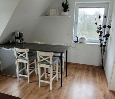 Heuchelhof Apartment | Apartment Ferienwohnung Steigwaldweg