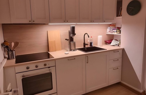 Schlitz Apartment | Apartment 'Fewo Am Marktplatz In Schlitz' with Shared Terrace and Wi-Fi