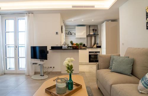 Saint-Tropez City Centre Apartment | Apartment Fortuna Residence-7 by Interhome