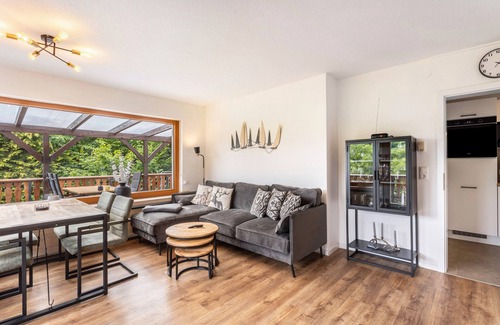 Diemelsee Apartment | Apartment 'Fritz' with Mountain View, Balcony and Wi-Fi