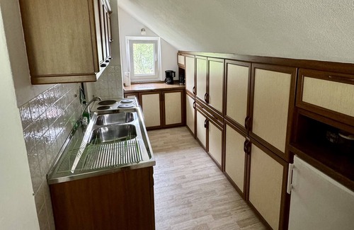 Schlitz Apartment | Apartment 'Fuldawiesen' with Balcony and Wi-Fi