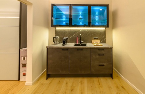 Gmuend in Kaernten Apartment | Apartment "Gasthof Alte Post - Top 4 Commodore" with Mountain View & Wi-Fi