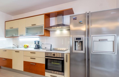 Nerezine Apartment | Apartment GISELLE with heated pool and large terrace 50m2