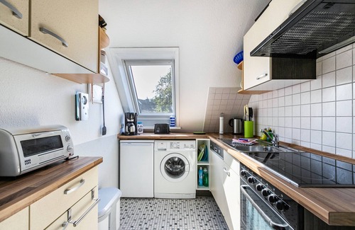 Hauert Apartment | Apartment 'Gode Sünn' with Private Terrace, Garden and Wi-Fi