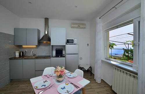 Rijeka Apartment | Apartment Happy sound (72101-A1) - Rijeka