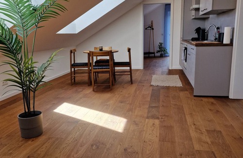 Albstadt Apartment | Apartment 'Haus Im Glück' with Wi-Fi