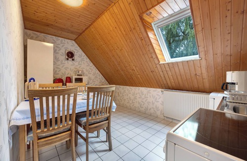 Meldorf Apartment | Apartment 'Haus Stoldt, Wohnung 2' with Shared Terrace, Shared Garden and Wi-Fi