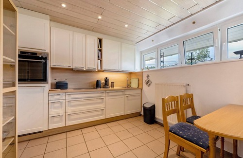 Salm Apartment | Apartment 'Heimatglück Vulkaneifel' with Private Terrace and Wi-Fi