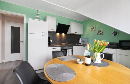 Klanxbuell Apartment | Apartment 'Helga Bauch' with Balcony and Wi-Fi