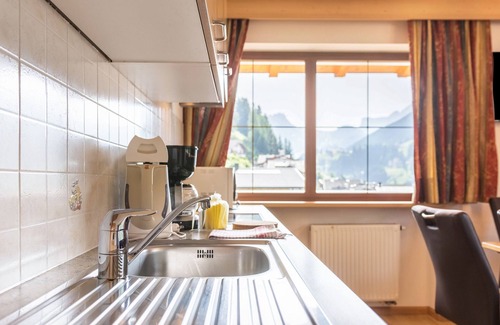 Santa Cristina Val Gardena Apartment | Apartment 'Hotel Residence Gardena Alps 300' with Mountain View, Garden & Wi-Fi