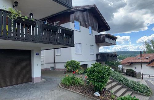 Schleusingen Apartment | Apartment "Im Sonneneck" bis 4 Personen mit Parkplatz, W-LAN, Netflix im Thüringer Wald, Schleusingen