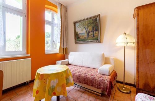 Altentreptow Apartment | Apartment in Altentreptow with Garden