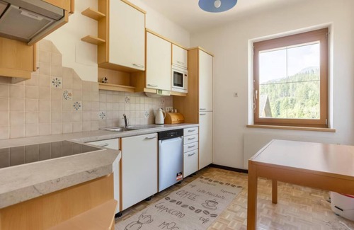 Kotschach-Mauthen Apartment | Apartment in detached house near ski resort