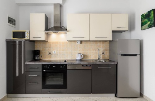 Drenje Apartment | Apartment in Drenje near Jadrena Beach