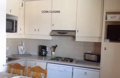 Les Menuires Apartment | Apartment in the 3 Valleys. Les Ménuires At the foot of the slopes