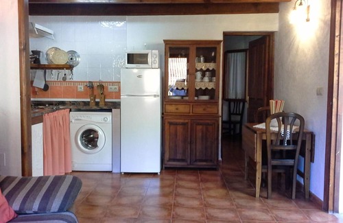 Alles Apartment | Apartment 'Jana' with Mountain View, Private Terrace and Wi-Fi