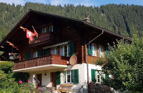 Oeschseite Apartment | Apartment Kirchgasse 12 by Interhome