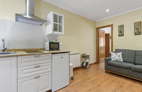 Villacibran Apartment | Apartment 'La Pescal' with Mountain View, Shared Pool and Wi-Fi