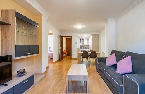 Monachil Apartment | Apartment "Ladera de Sierra Nevada" with Mountain View & Wi-Fi