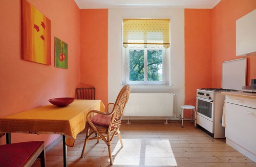 Hochkirch Apartment | Apartment 'Lebensgut Pommritz' with Shared Garden and Wi-Fi