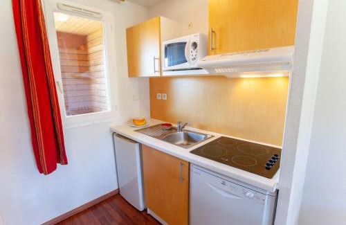 Cassen Apartment | Apartment Les Hameaux de La Chalosse-2 by Interhome
