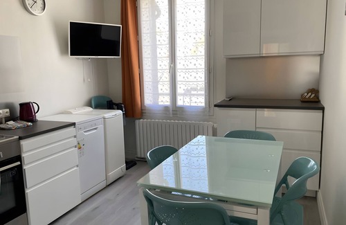 La Bourboule Apartment | Apartment 'Les Hêtres N°3' with Mountain View, Balcony and Wi-Fi