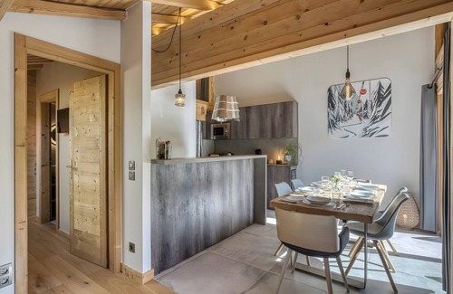 La Clusaz Apartment | Apartment 'L’Etale' with Mountain View, Balcony and Wi-Fi