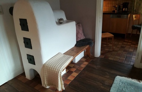 Lemberg Apartment | Apartment 'Ludwig Im Künstlerhaus' with Private Garden and Wi-Fi