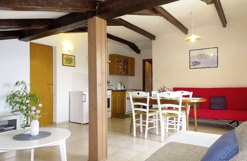 Vinjerac Apartment | Apartment Lukeni by Interhome