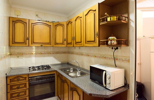 Luque Apartment | Apartment 'Luque Un Pueblo Con Encanto' with Balcony, Wi-Fi and Air Conditioning