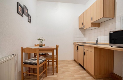 Muritz Apartment | Apartment 'Magdfräulein 6' with Shared Garden, Balcony and Wi-Fi