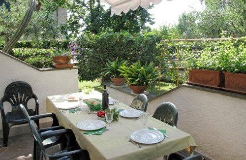 Capanne-Prato-Cinquale Apartment | Apartment Mia by Interhome
