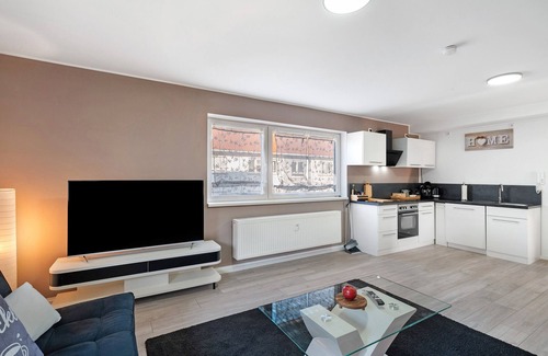 Oberweier Apartment | Apartment 'Moderne' with Private Terrace, Balcony and Wi-Fi