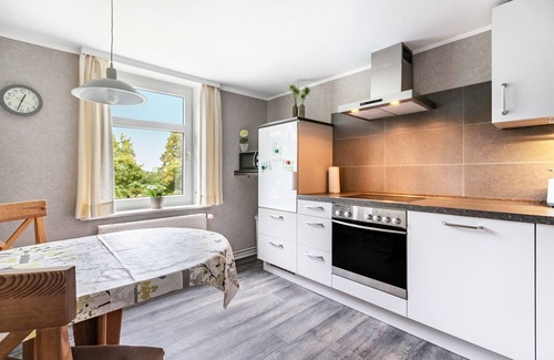 Kronprinzenkoog Apartment | Apartment 'Morgensonne' with Shared Terrace, Shared Garden and Wi-Fi