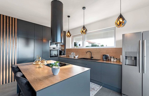 Brodarica Apartment | Apartment near rocky Brodarica Beach
