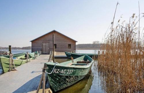 Muritz Apartment | Apartment on the Fischerhof, Vipperow