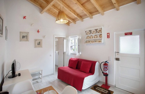 Banzao Apartment | Apartment 'Páteo Da Várzea 2' with Shared Garden and Wi-Fi