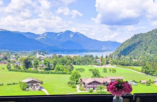 Strobl Apartment | Apartment Penthouse Deluxe mit Galerie by Interhome