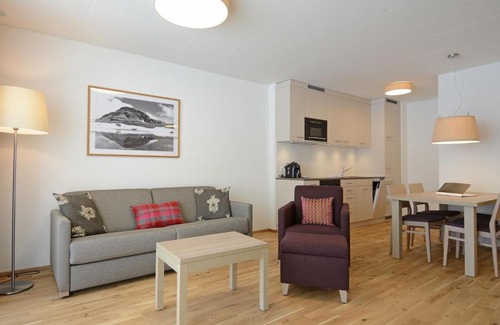 Rueun Apartment | Apartment Pradas Resort - 2-5 Zimmer Premium by Interhome