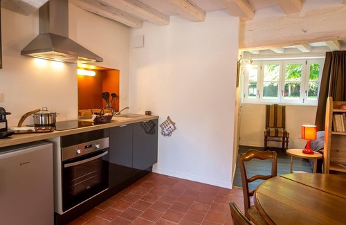 Rou-Marson Apartment | Apartment-Private Bathroom-Gîte Cadre Noir