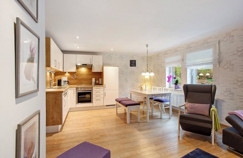 Untervalme Apartment | Apartment 'Richters Hof' with Mountain View, Shared Garden and Wi-Fi