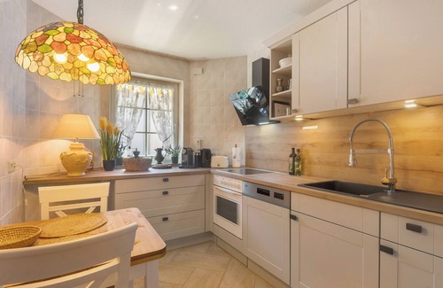 Bad Orb Apartment | Apartment 'Roswitha Am Park' with Balcony