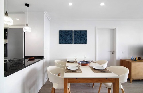 Altura Apartment | Apartment 'Salty Tides' with Balcony, Wi-Fi and Air Conditioning