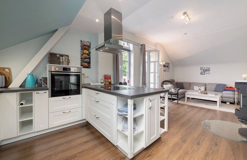 Altenbruch Apartment | Apartment 'Schlafmütze' with Shared Terrace, Shared Garden and Wi-Fi