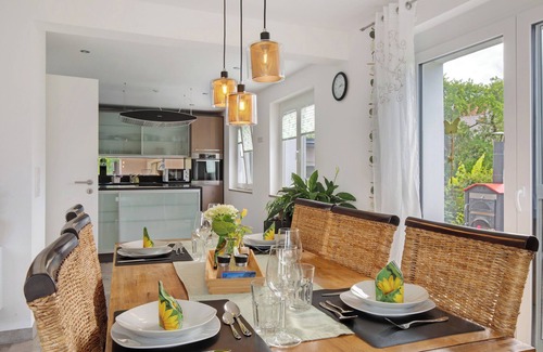 Blaubeuren Apartment | Apartment 'Schneider' with Private Terrace, Shared Garden and Wi-Fi