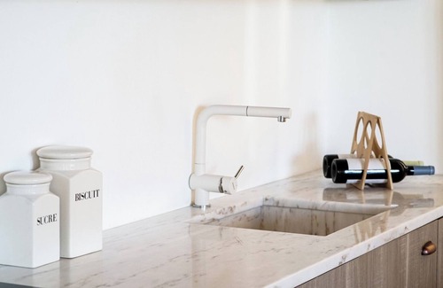 Evoramonte Other | Apartment Suite with Living Room and Kitchenette