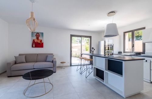 Algajola Apartment | Apartment T2 Ground floor, a few meters from the beach